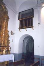 Iglesia de los Dolores. Tribuna o balcón del obispo situado en el brazo derecho del crucero